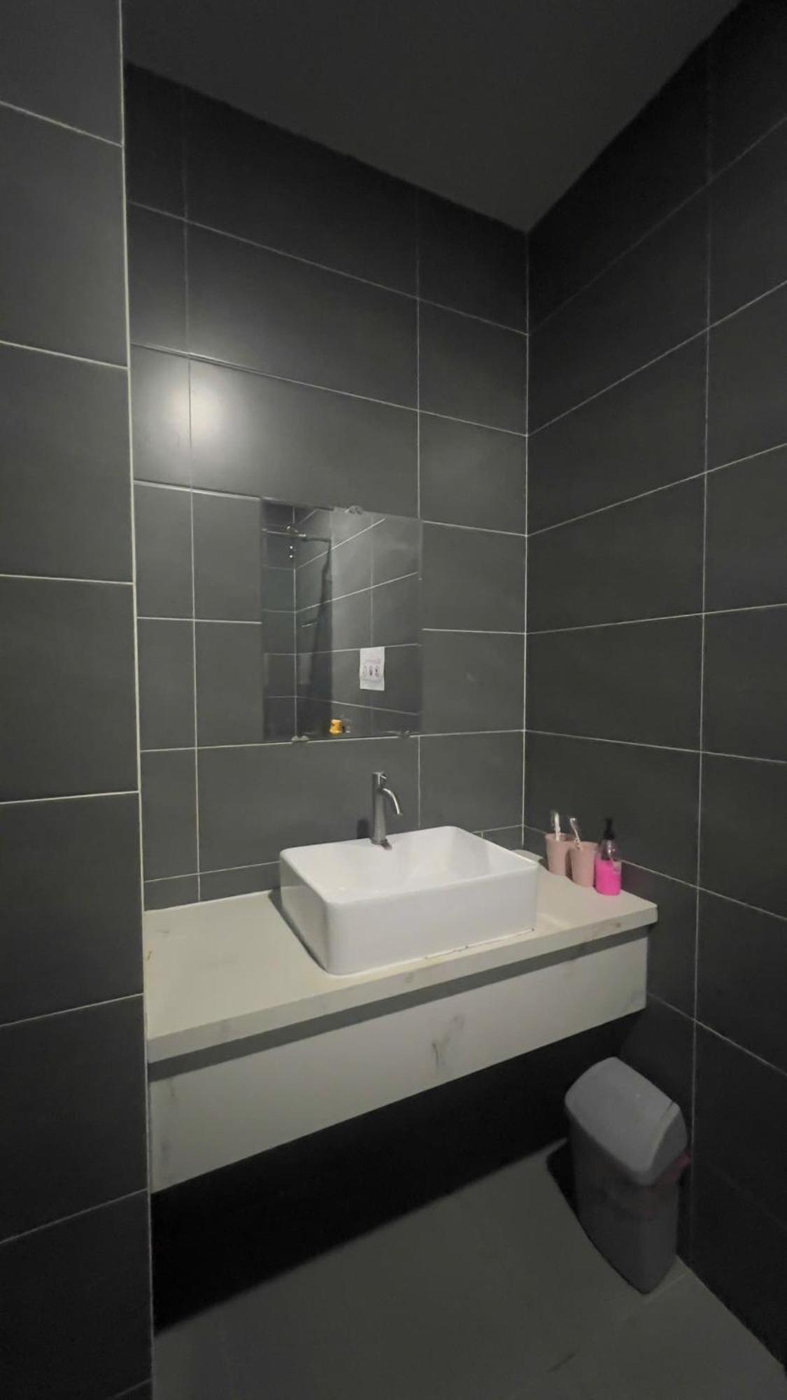 Апартаменти Start House Coliving Walk 5 Minute To The Airport Хошимін Екстер'єр фото