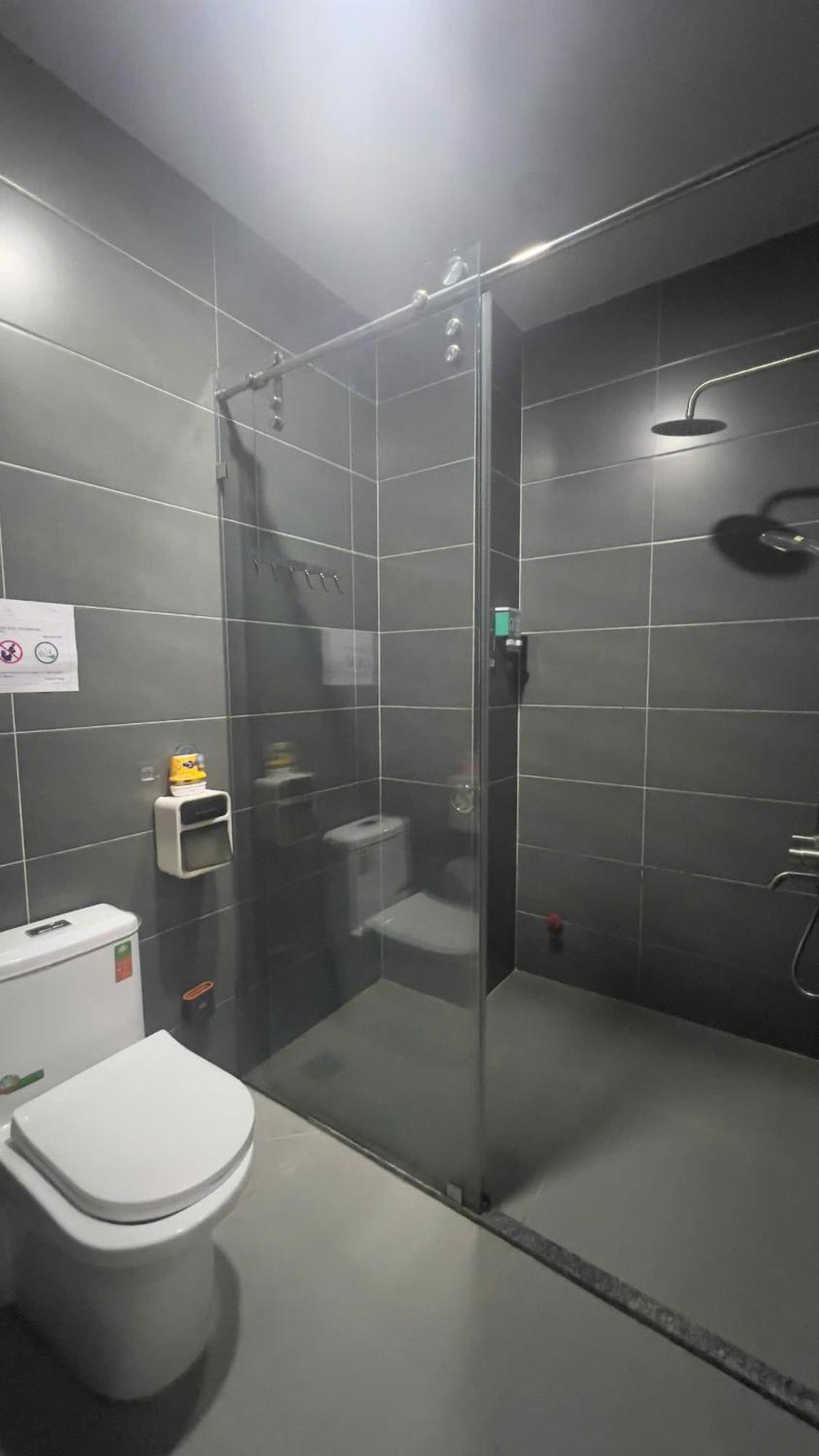 Апартаменти Start House Coliving Walk 5 Minute To The Airport Хошимін Екстер'єр фото